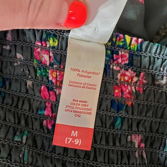 No Boundaries Gray Floral Ruffle Front Blouse Size Medium NWOT - Picture 4 of 12